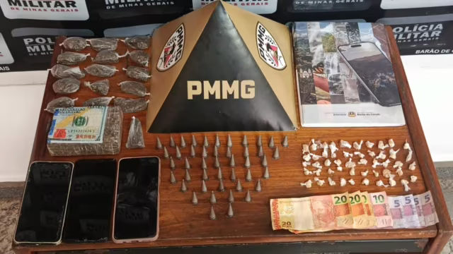 PM prende quatro por tráfico após denúncia anônima em Barão de Cocais