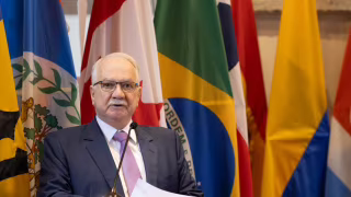 Fachin discute com Moraes possibilidade de encerrar inquérito das fake news no STF