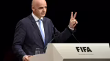 Infantino acompanha amistoso e apoia preparação do Irã em meio a pedido para mudar jogos da Copa