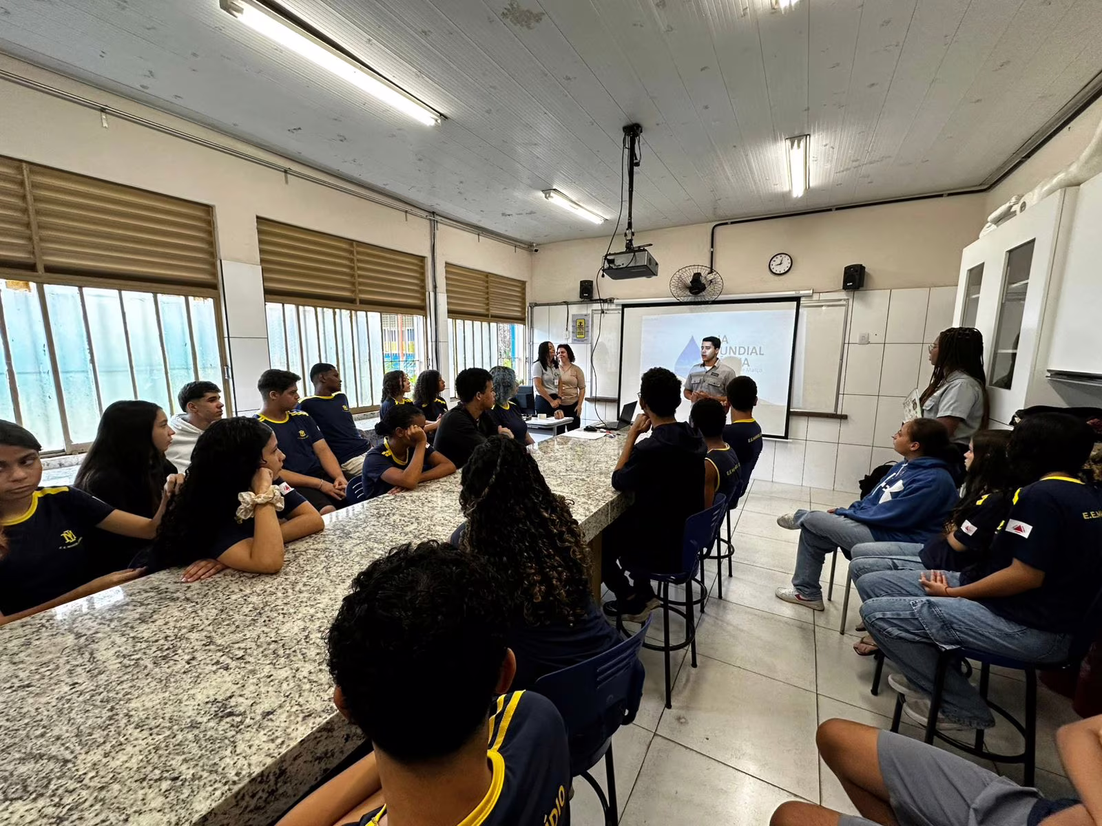 Fwd: Usiminas promove ação educativa sobre o uso consciente da água em escola de Ipatinga