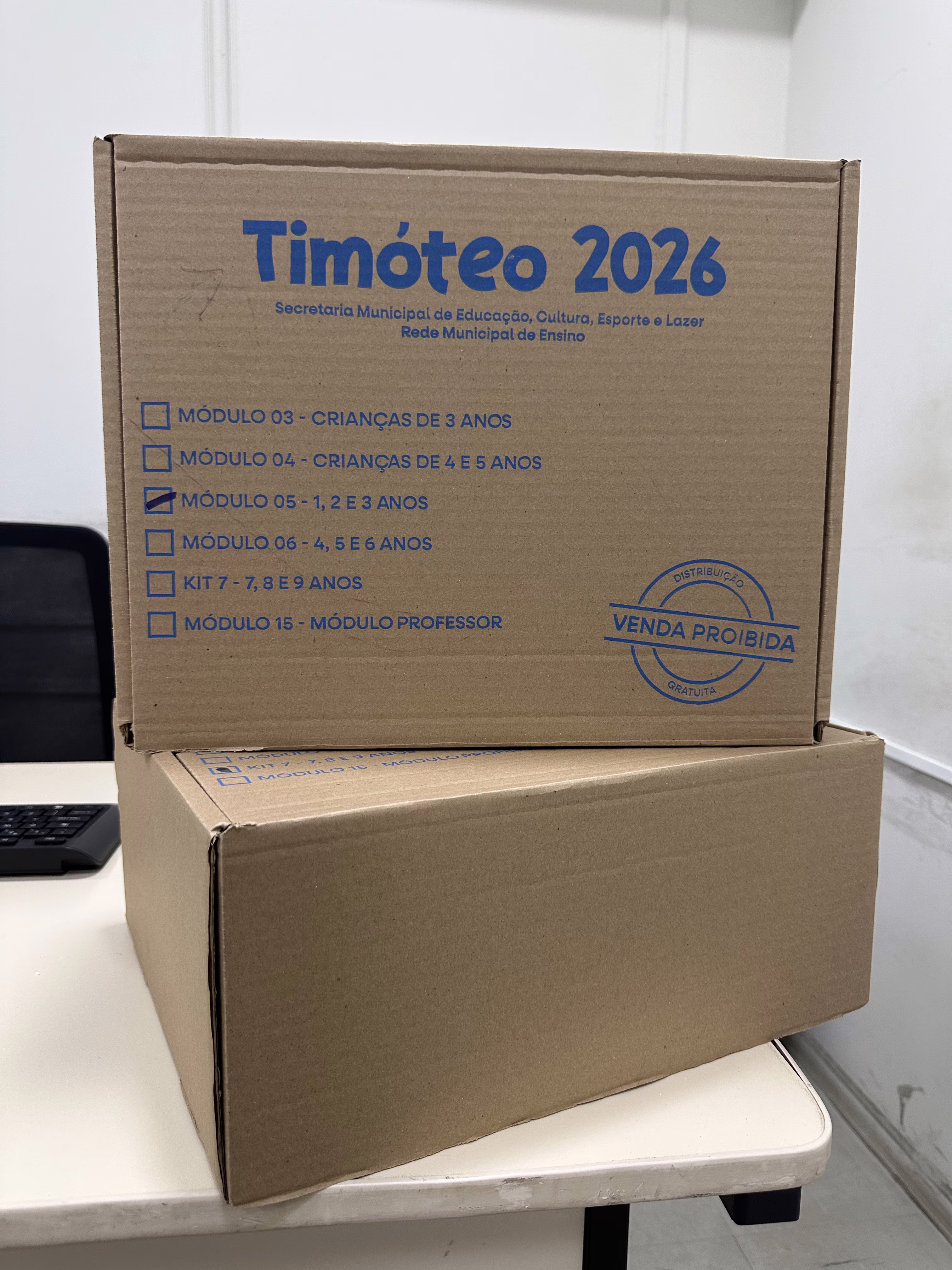 26.03 - Release PMT - Prefeitura de Timóteo entrega kits escolares para alunos e professores da rede municipal