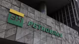 Petrobras eleva em cerca de 55% o preço do querosene de aviação para distribuidoras em abril
