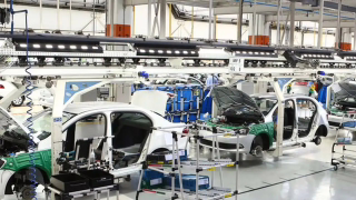 Produção industrial do Brasil sobe 0,9% em fevereiro, aponta IBGE