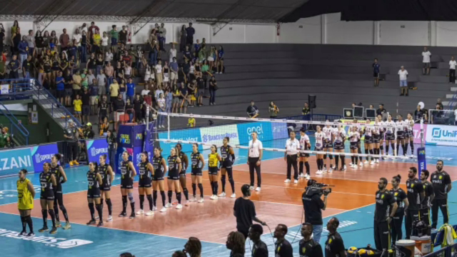 Praia Clube recebe o Sesi Bauru no jogo decisivo das quartas da Superliga nesta terça, às 20h