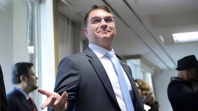 PEC contra reeleição é vista como aceno ao centro e a Tarcísio de Freitas, dizem bastidores