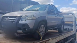 PM apreende Fiat Strada com placa adulterada em Coronel Fabriciano