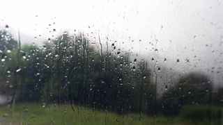 Frente fria mantêm instabilidades no Sudeste; Sul ainda sente efeitos de ciclone