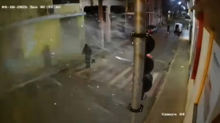 Vídeo mostra explosão e destruição de agência do Banco do Brasil em MG; três criminosos são detidos