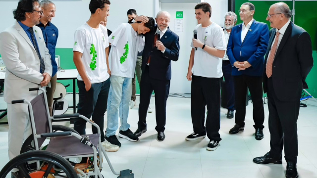 Lula defende gastos com educação e diz que “caro é ter jovens vítimas do narcotráfico”