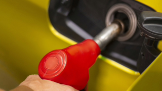 Preço médio do diesel cai 0,2% e chega a R$ 7,43, aponta ANP