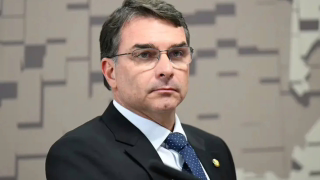 PL ganha 44 mil filiados após anúncio de Flávio Bolsonaro como pré-candidato à Presidência