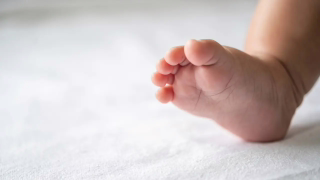 Bebê de 7 meses tem queimaduras em banho em berçário de escola particular em Rio Verde (GO)