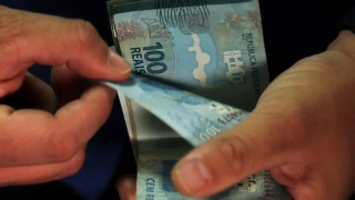 INSS libera consulta da antecipação do 13º e divulga calendário de pagamento