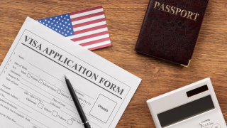 EUA endurecem regras de visto para América Latina e Caribe e miram “potências adversárias”