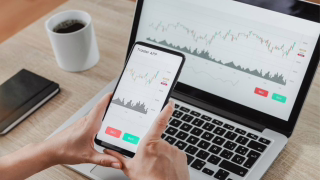 Justiça condena trader foragido e empresa a devolver R$ 70 mil a investidor em MG