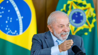 Governo Lula estuda revogar “taxa das blusinhas” e discute projeto com Câmara