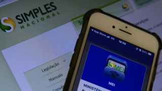 Pequenas empresas têm até setembro para decidir entre Simples Nacional e novo regime da Reforma Tributária