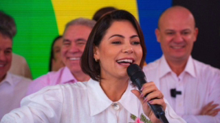 Michelle reage a Izalci e defende reeleição de Celina Leão no DF, diz reportagem