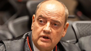 Governador em exercício do RJ exonera mais 93 servidores e total chega a 544 em 20 dias