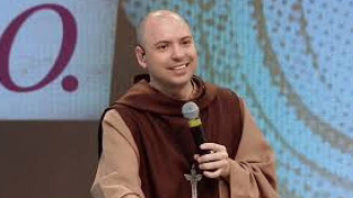 Pré-campanha de Flávio Bolsonaro mira eleitores católicos e leva Frei Gilson ao centro do debate