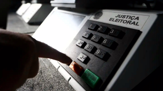 Prazo para regularizar título de eleitor termina em 6 de maio; pendências podem impedir voto em 2026