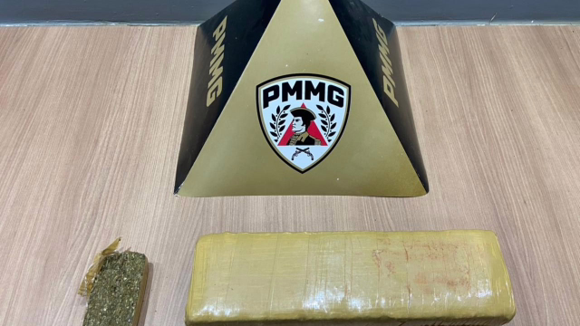 Homem é preso com barras de maconha durante operação, em Manhuaçu