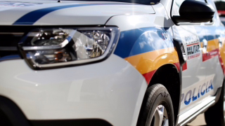 Mulher é presa por tráfico de drogas durante operação em Manhuaçu