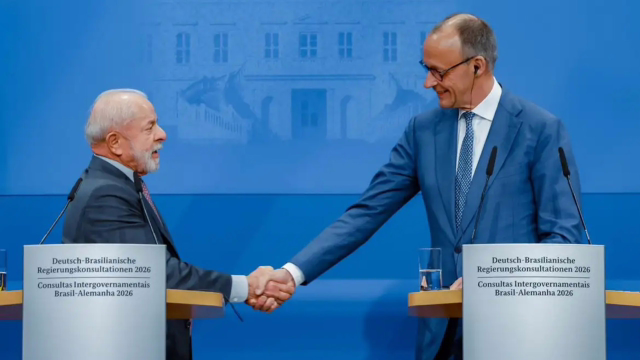 Lula se reúne com chanceler alemão em Hannover e assina acordos de cooperação