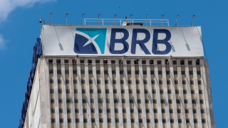 PF aponta que Banco Master repassou ao BRB ativos com valores inflados, segundo documentos apreendidos