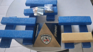 Mulher é presa com mais de 10 kg de maconha em carro de aplicativo em Ipatinga