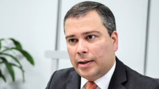 Mendonça e Fux votam para manter prisão de ex-presidente do BRB