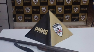 Homem é preso com garrucha artesanal na zona rural de Mesquita