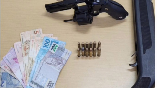 PM prende homem com revólver e cocaína durante abordagem em Ipatinga