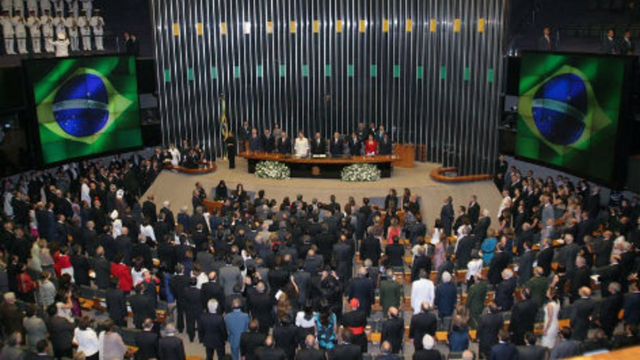 Posse de presidente e governadores muda a partir de 2027 e deixa de ser em 1º de janeiro