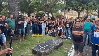 Greve dos servidores de Timóteo é encerrada após assembleia aprovar proposta da prefeitura