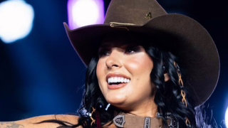 Ana Castela vira ré em ação que pede mais de R$ 700 mil por suposta acusação indevida nas redes