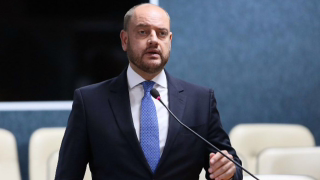 Zanin mantém presidente do TJRJ como governador interino do Rio até decisão do STF