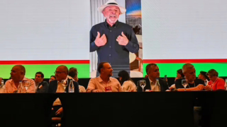 Em vídeo no congresso do PT, Lula diz que será reeleito em outubro
