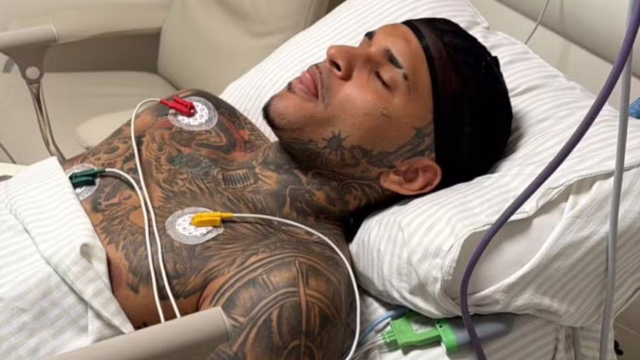 Cantor Anderson Neiff é baleado após van ser atacada a tiros em túnel de SP