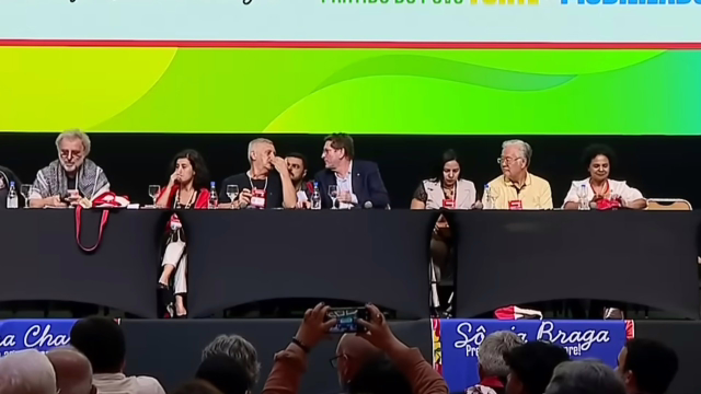 PT aprova manifesto para 2026 e coloca reeleição de Lula no centro da estratégia