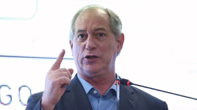 Ciro Gomes diz que decidirá até maio se aceita convite do PSDB para disputar a Presidência