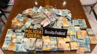 PF encontra grande quantia de dinheiro na casa de auditor da Receita em operação no Porto do Rio
