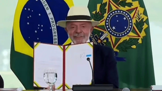 Lula promulga acordo Mercosul-União Europeia e envia novos tratados ao Congresso