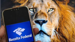 Receita paga nesta quinta restituição do lote de abril a 415 mil contribuintes