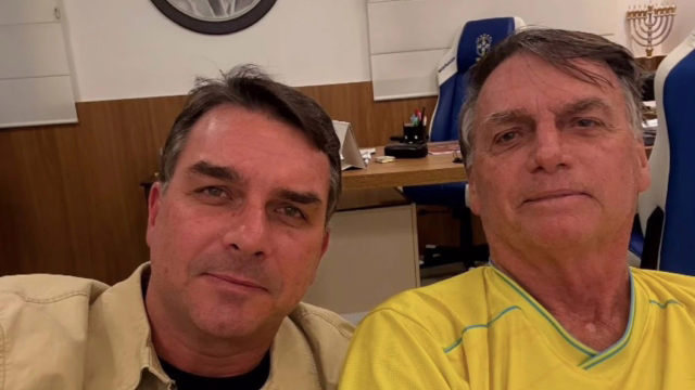 Flávio diz que Bolsonaro celebrou derrubada de veto sobre dosimetria