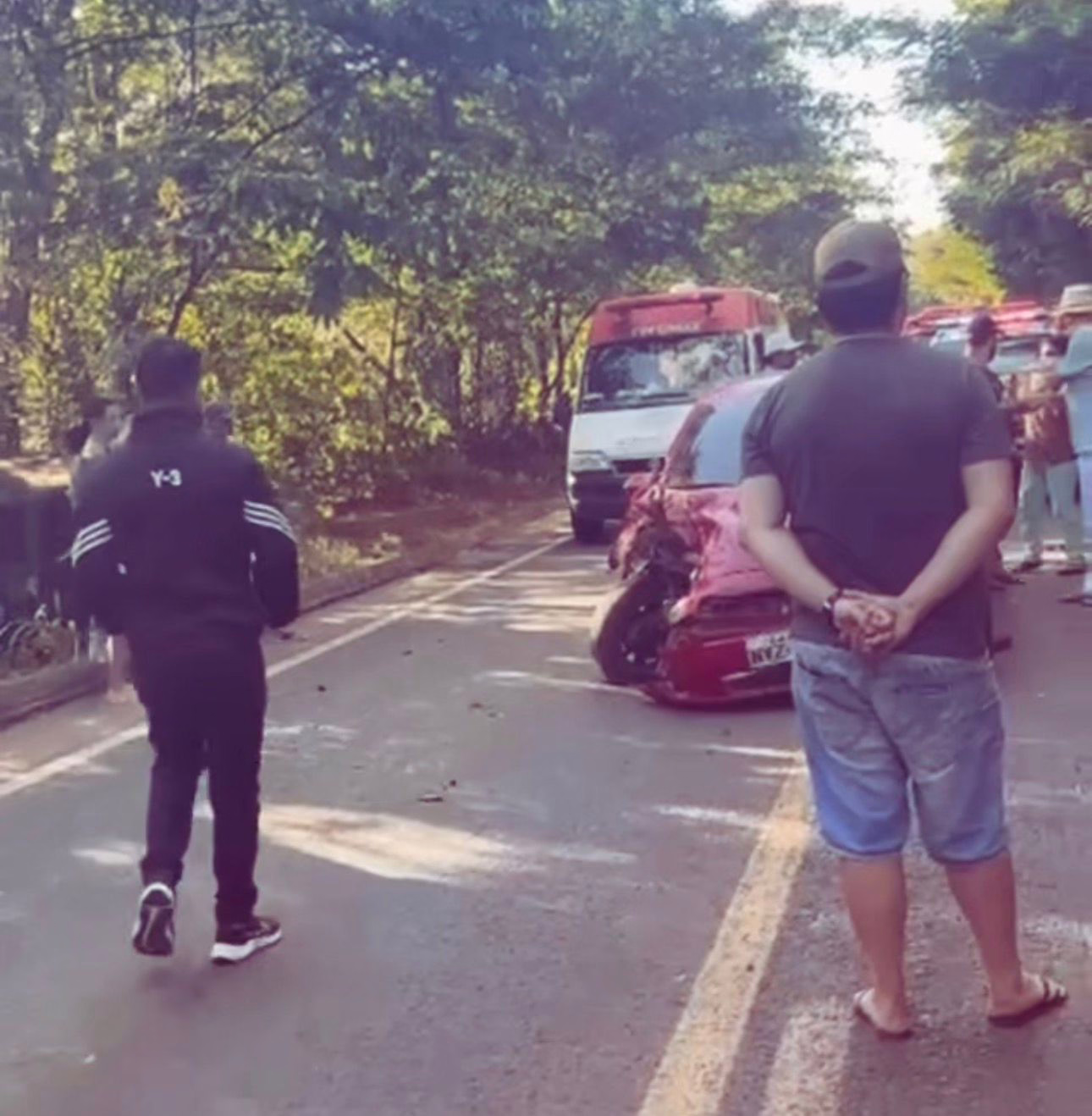 O trânsito ficou parado por várias horas