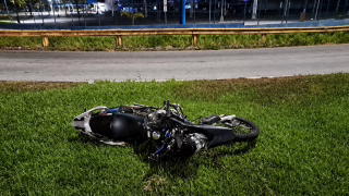 Motociclista de 29 anos morre após perder controle e bater em poste em Ipatinga