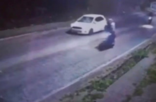 Dois homens são mortos a tiros dentro de carro em Conselheiro Lafaiete