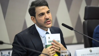 Messias diz que é preciso ‘coragem para defender princípios’