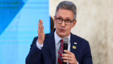 Zema atribui à esquerda ideia de que trabalho infantil prejudica crianças e diz querer mudar regra